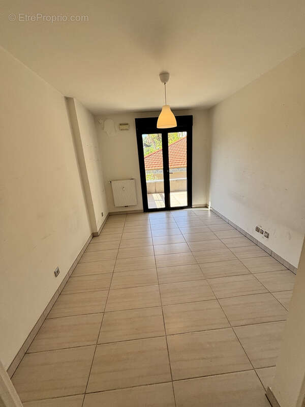 3P au calme, terrasse et parking, rés récente - photo 7