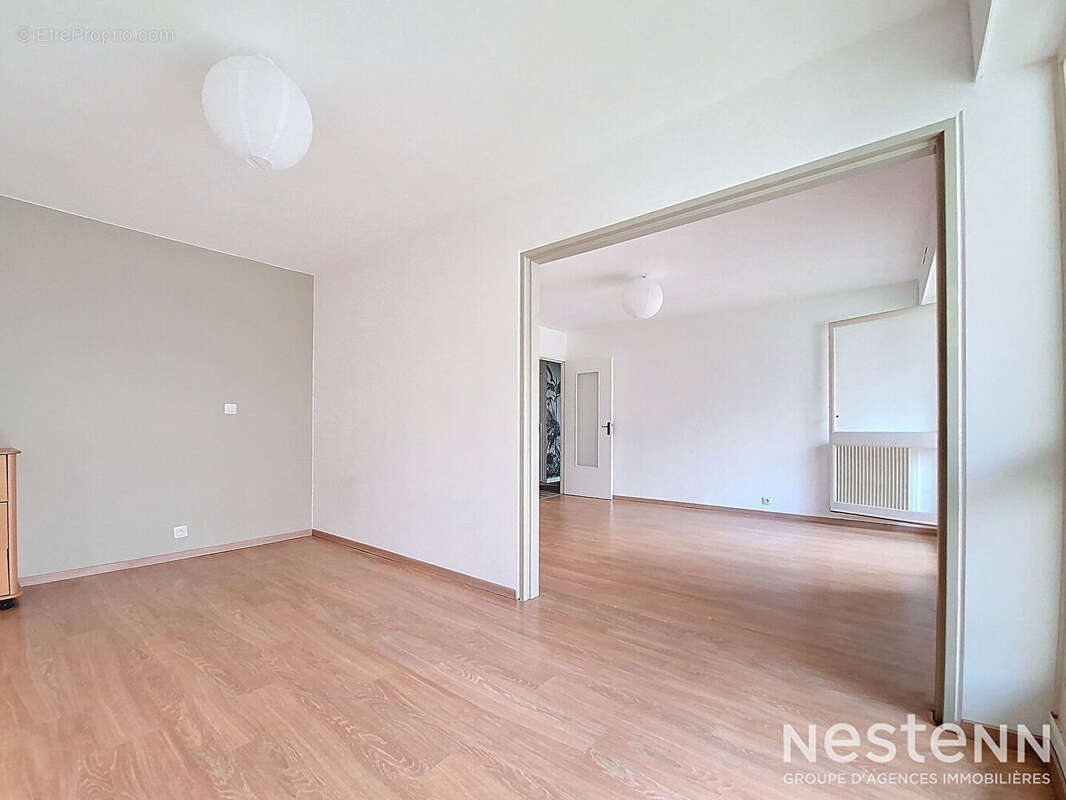 Appartement à SAINTE-LUCE-SUR-LOIRE