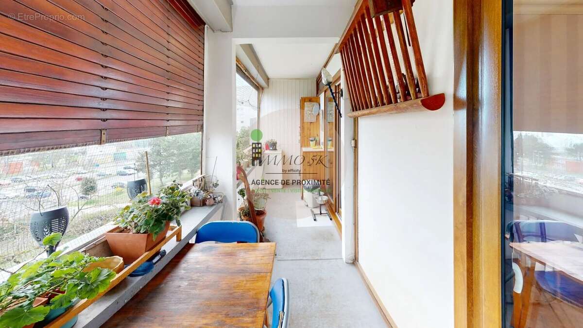 Appartement à RILLIEUX-LA-PAPE