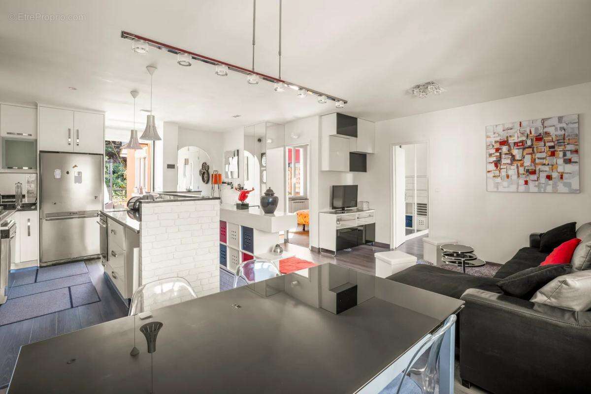 Appartement à FONTAINES-SUR-SAONE