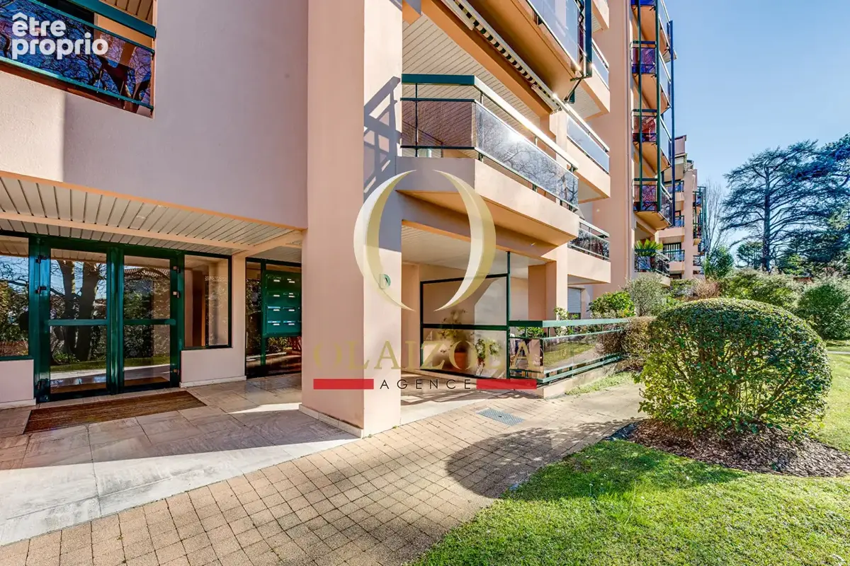 BIARRITZ / SAINT CHARLES - Appartement dernier étage avec vue dégagée - photo 12