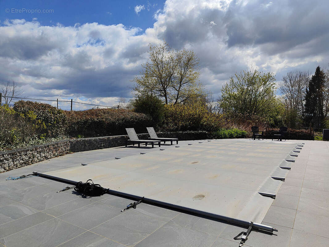 Maison à SAINT-GENIX-SUR-GUIERS