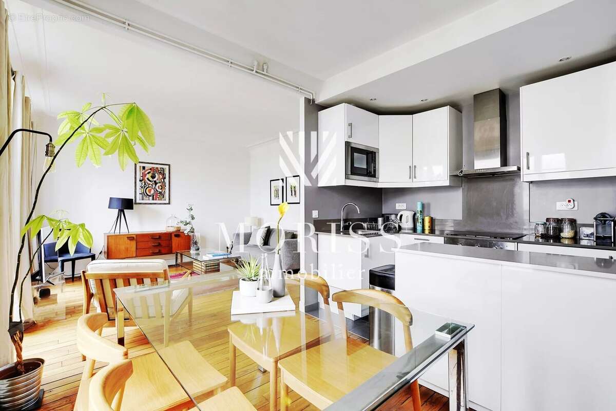 Appartement à PARIS-3E