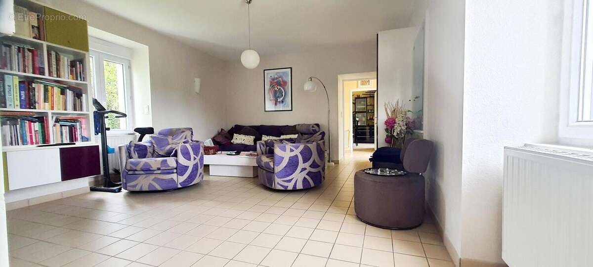 Maison 156 m² à Antran  - photo 8