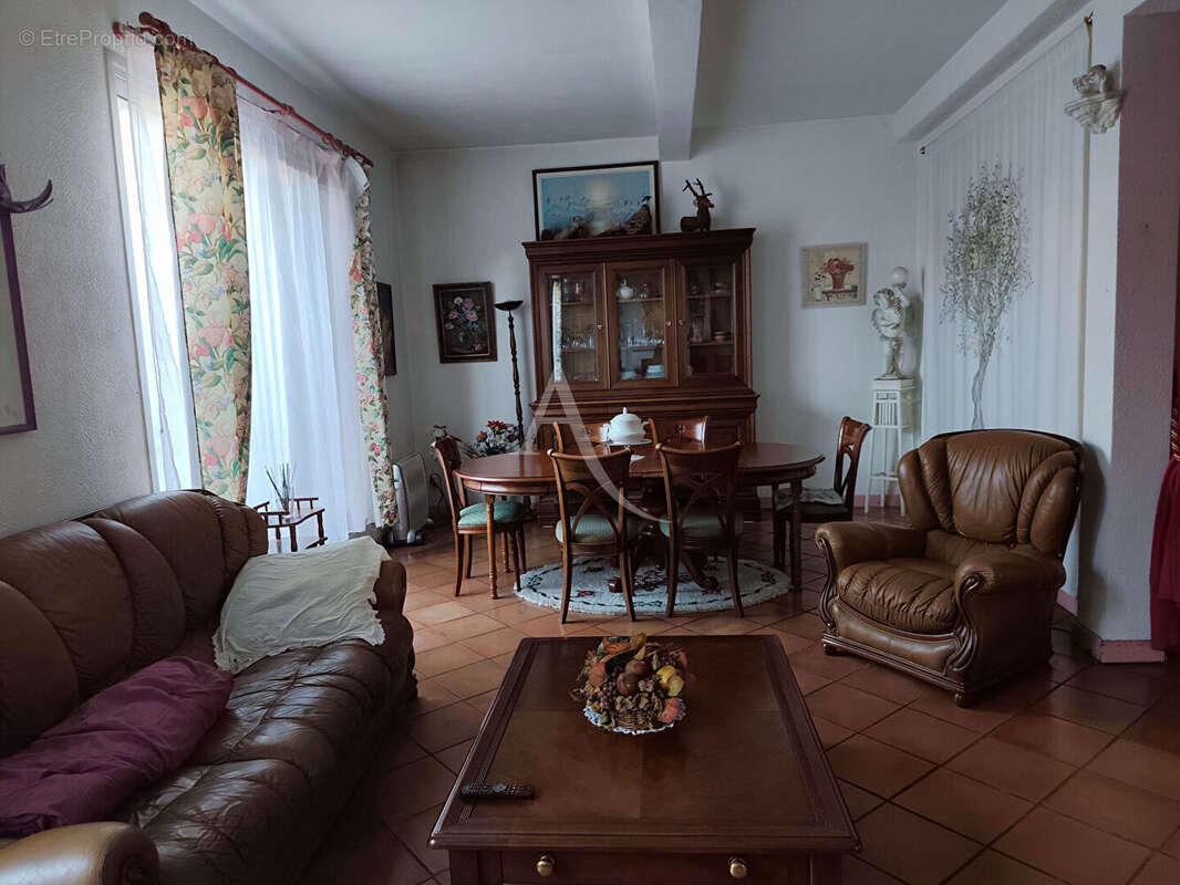Maison à LEZIGNAN-CORBIERES