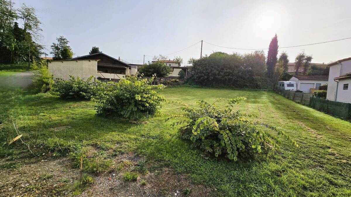 Terrain à LE VERNET