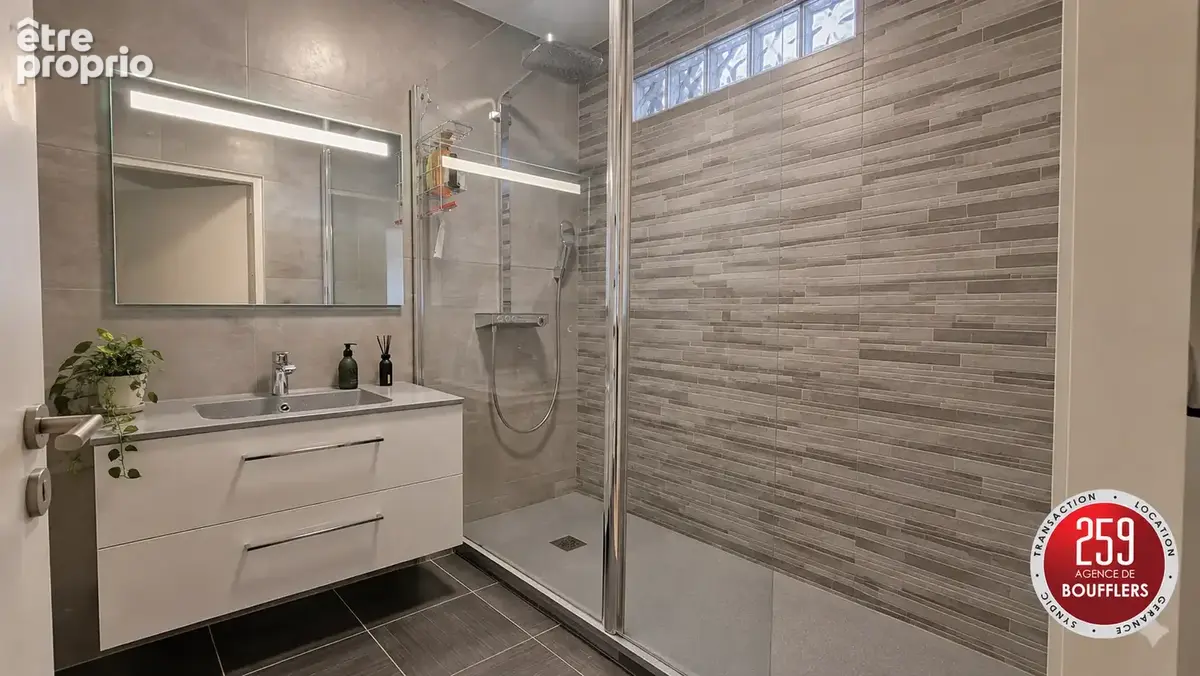 Exclusivite bel appartement de standing avec 3 balcons et garage - photo 12