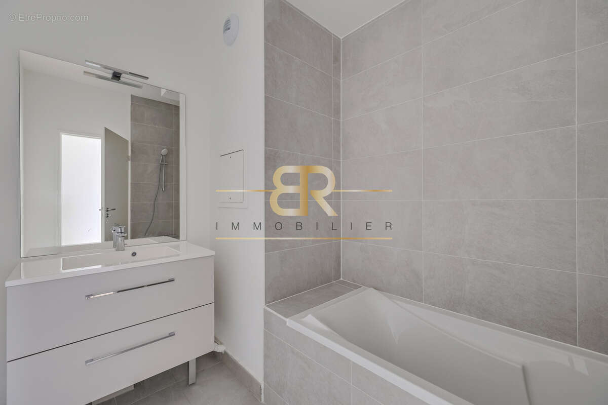 Appartement à COLOMBES