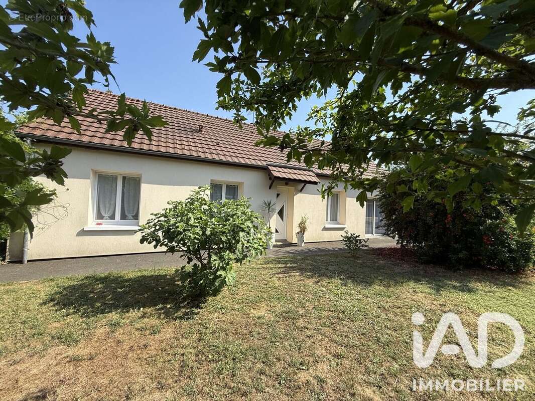 Photo 2 - Maison à NAINTRE