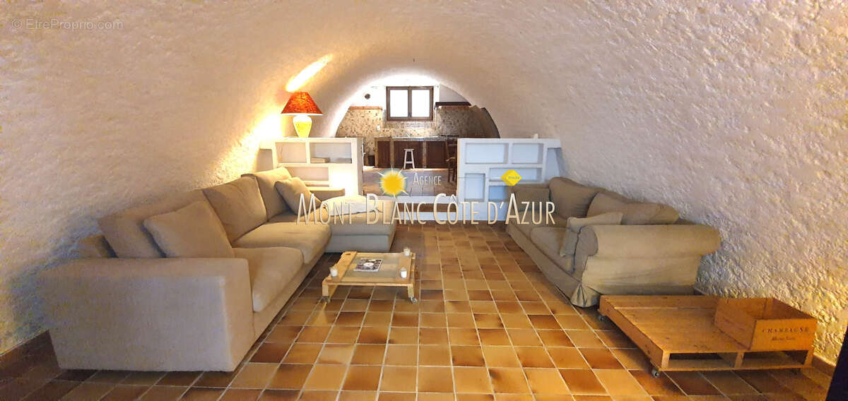 Maison à PLAN-DE-LA-TOUR