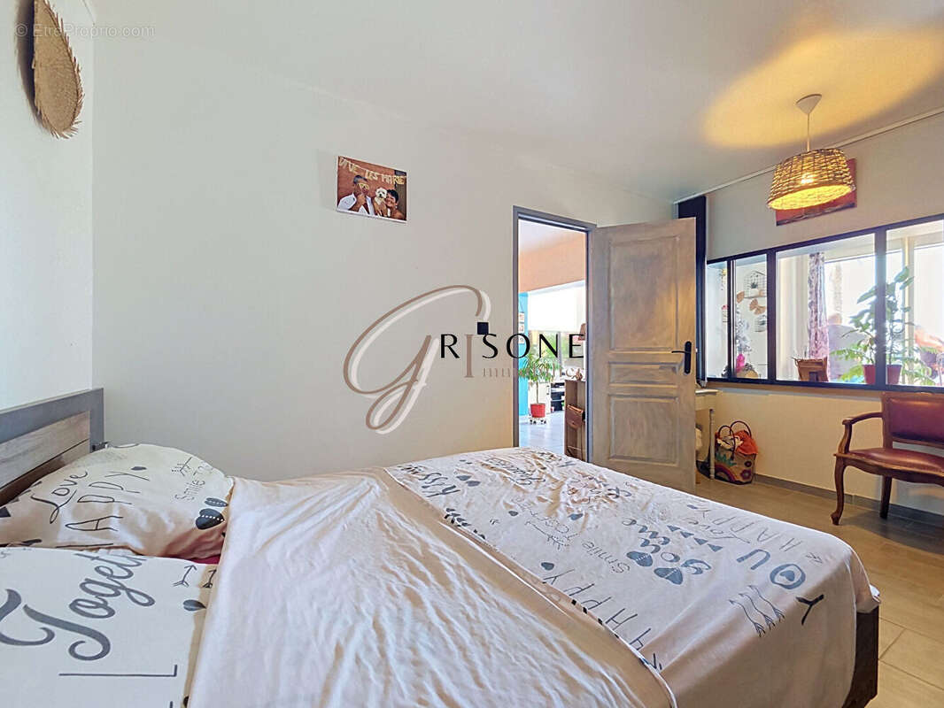 Appartement T2 Vue mer au Brusc à Six-Fours les Plages - photo 6