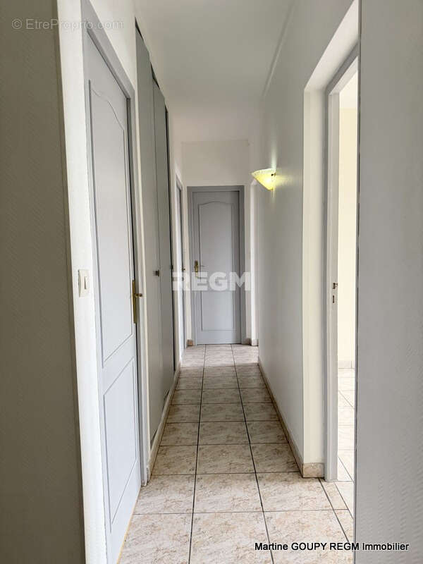 Appartement à LA CHAPELLE-SAINT-MESMIN