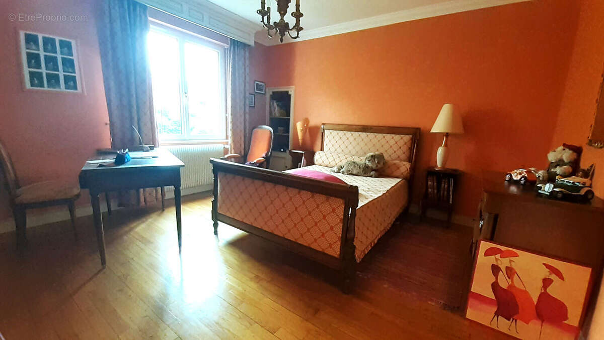 Maison à SAINT-THEGONNEC