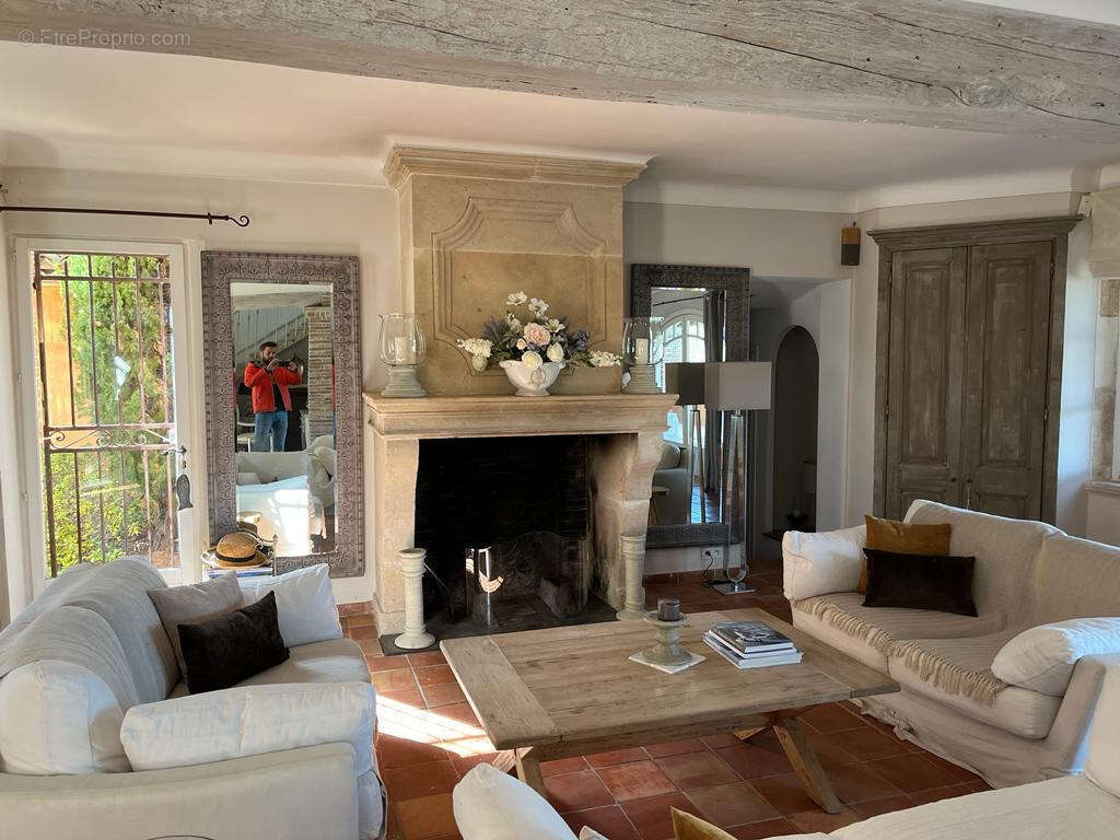 Maison à PLAN-DE-LA-TOUR