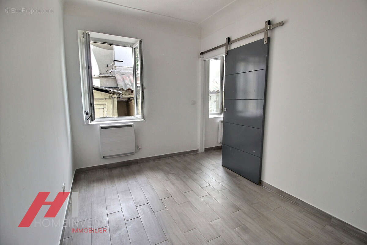Nouveauté proche fac et ecoles  t2 rénové avec courette   marseille 13006 - photo 5