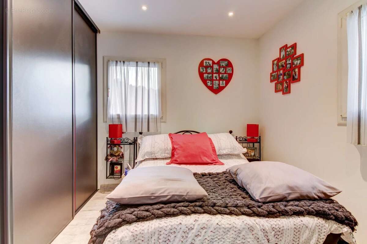 Maison à SAINT-MARTIN-DU-VAR