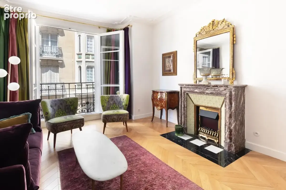 Appartement à PARIS-16E