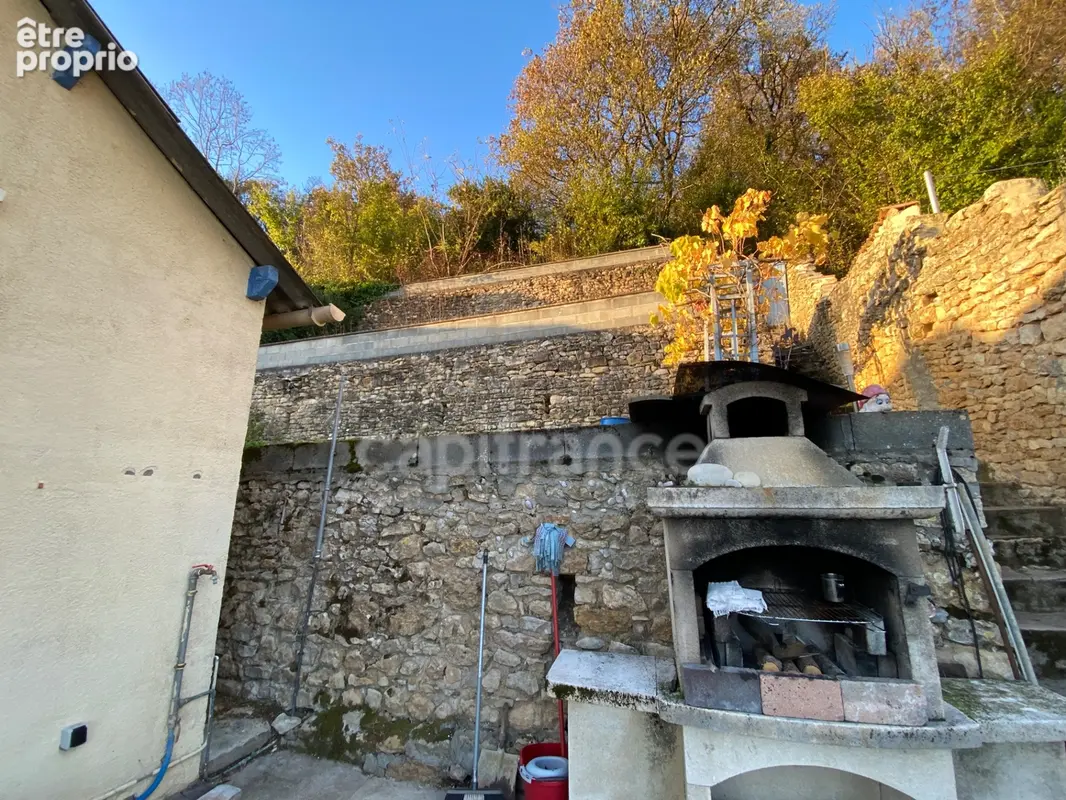 THOUARS Maison de 51m2 avec vue imprenable sur le Châtelier et joli terrain au bord du Thouet - photo 12