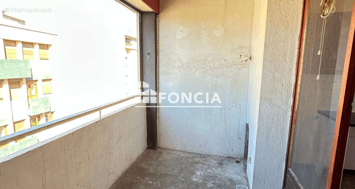 Appartement à MARSEILLE-5E