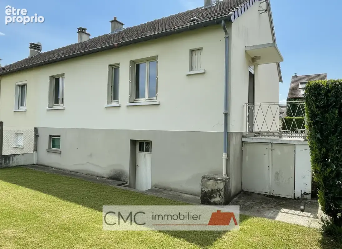 Maison à LUCE