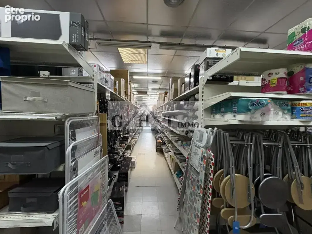Local commercial de 565 m² à vendre - photo 6