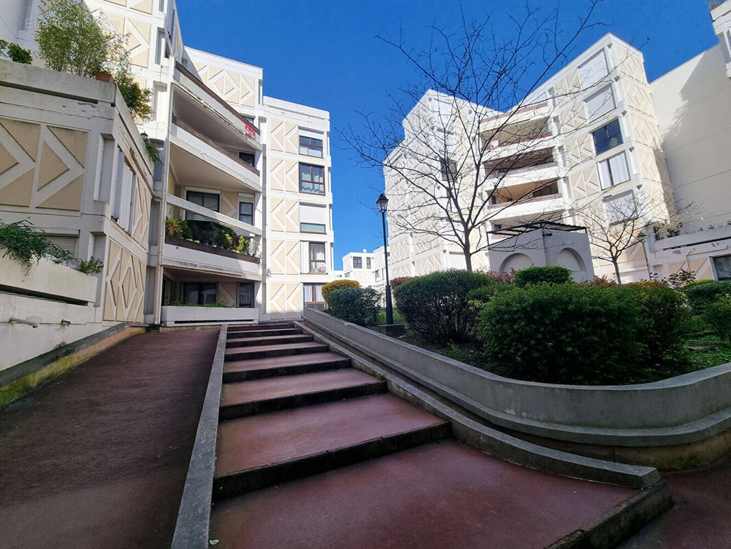 Appartement à NEUILLY-SUR-MARNE