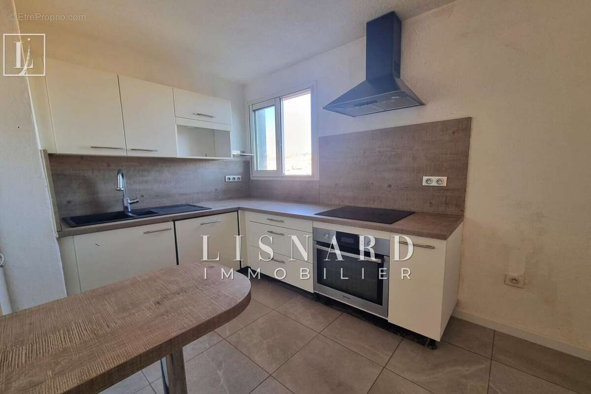 Appartement à VALLAURIS