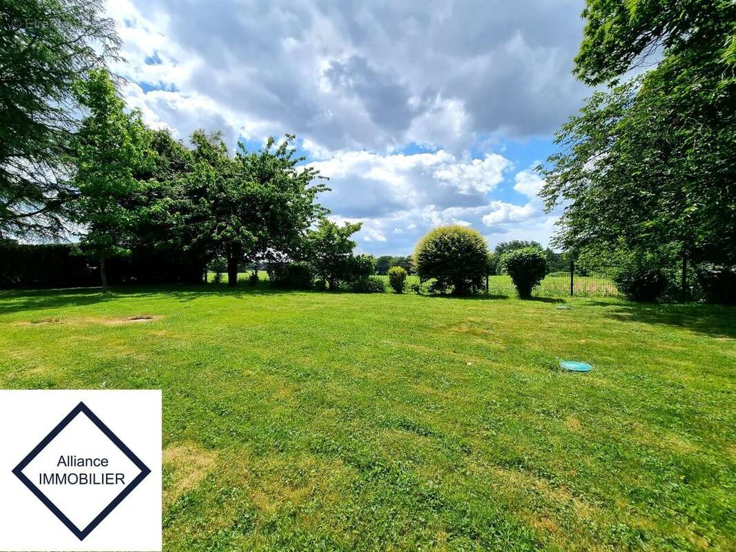 Maison à MONTAUBAN-DE-BRETAGNE