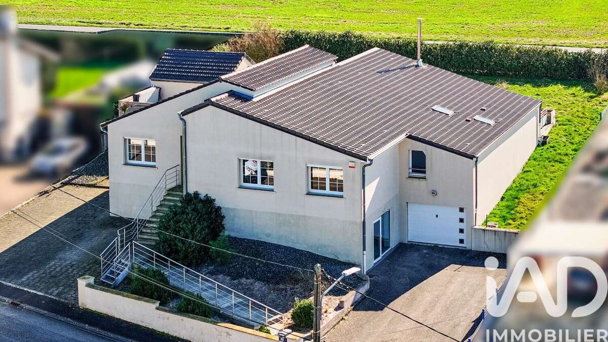 Photo 3 - Maison à METZERVISSE
