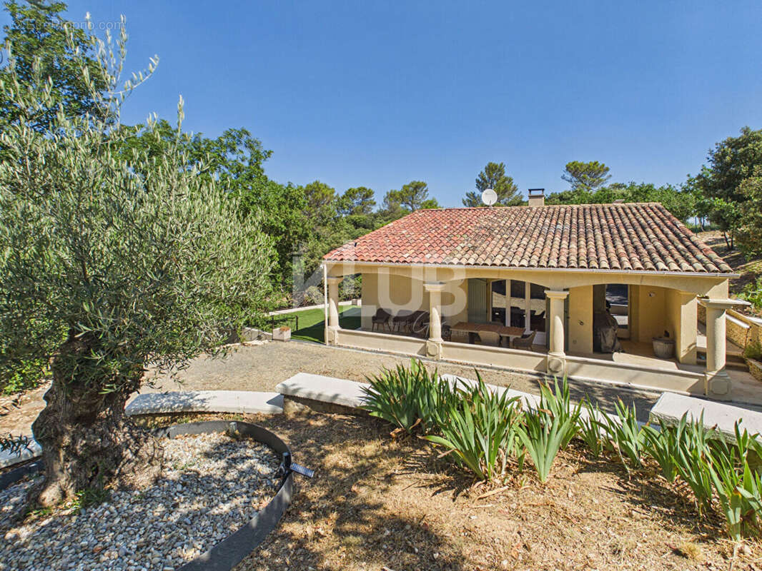 Villa Ginasservis 4 pièces100 m² sur 11767m² de parcelle - photo 3
