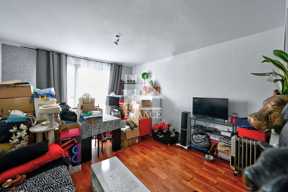 À Pontoise, appartement 3 pièces à acheter - photo 2