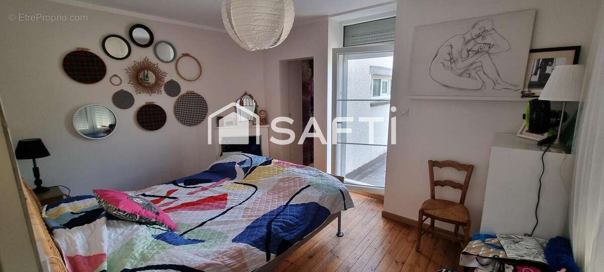 Maison 150 m² à La Creche  - photo 8