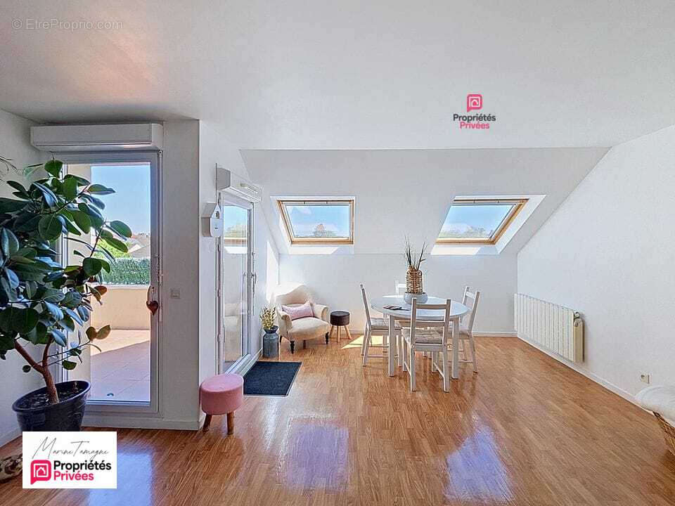 Appartement à LACROIX-SAINT-OUEN
