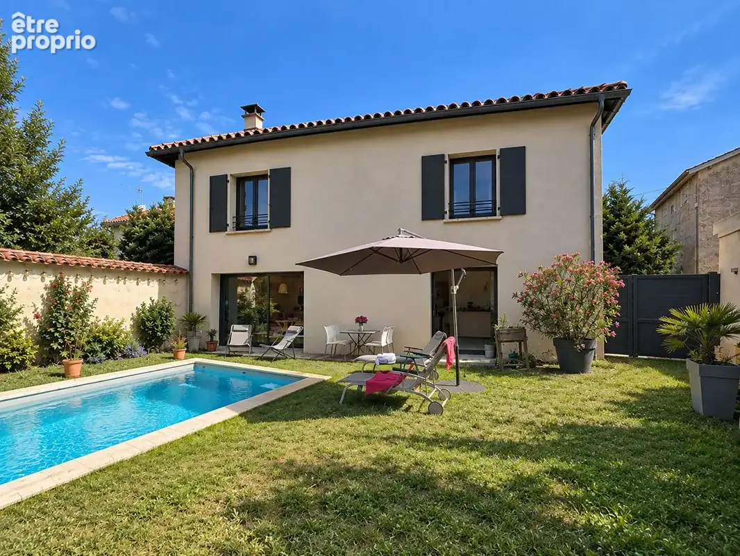 Photo Maison à Brindas au prix de 520 000€