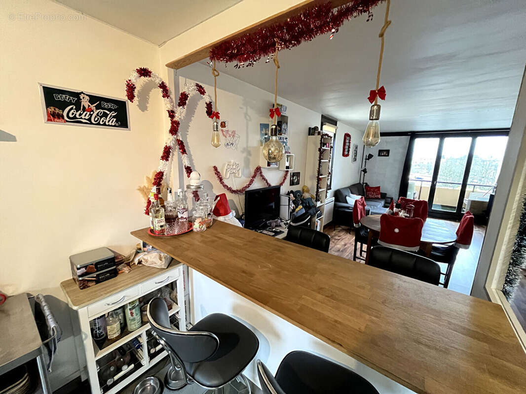 Appartement à MONTIGNY-LE-BRETONNEUX