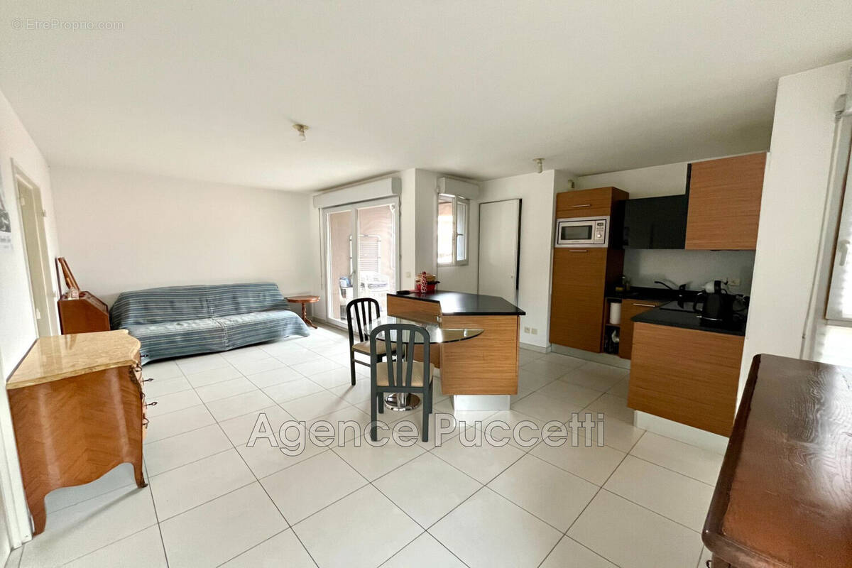 Appartement à VENCE