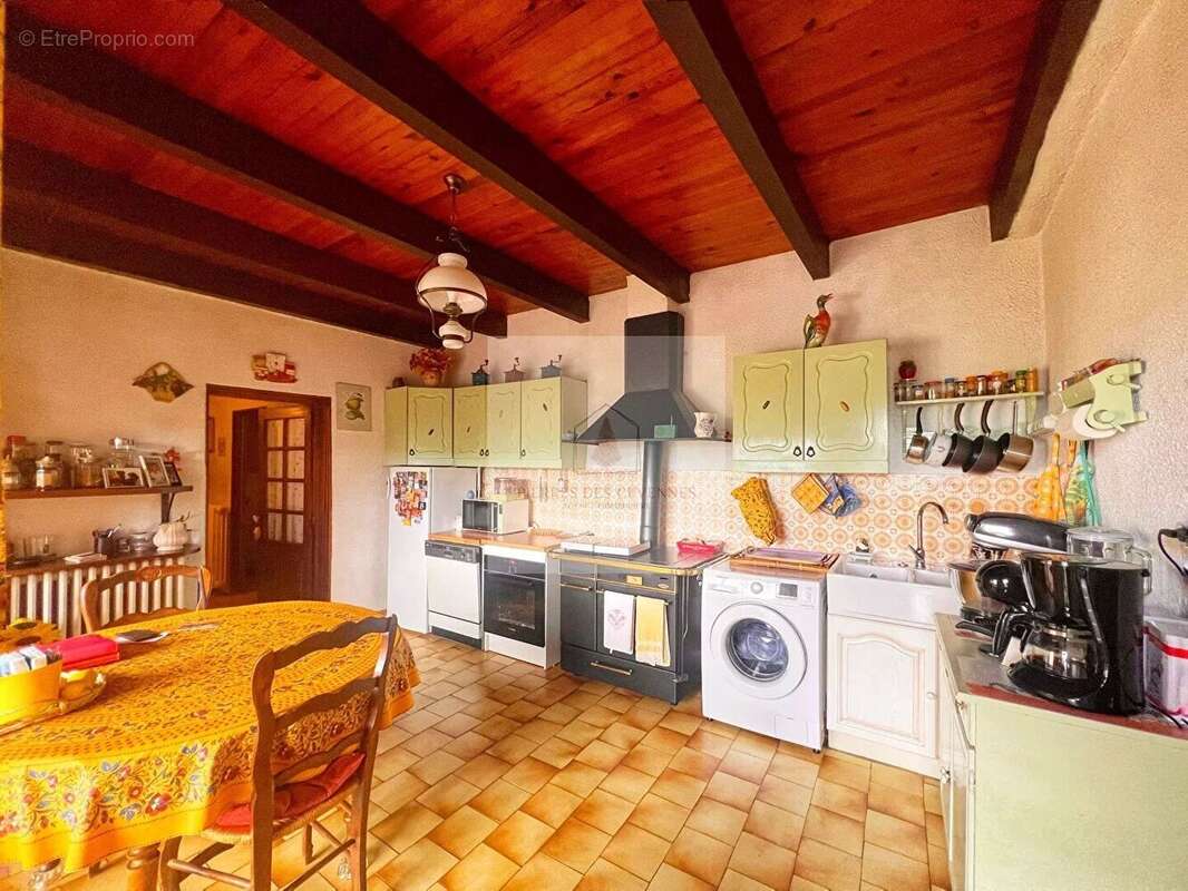 Belle et grande maison familiale,  terrain, calme, belle vue - photo 3