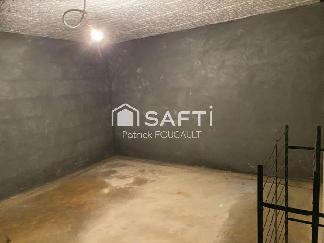 Photo 9 - Maison à LUSIGNAN