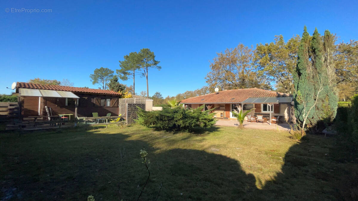 Maison à VIELLE-SAINT-GIRONS