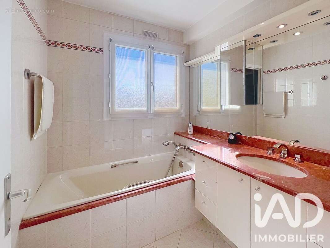 Photo 7 - Appartement à LE BOURGET