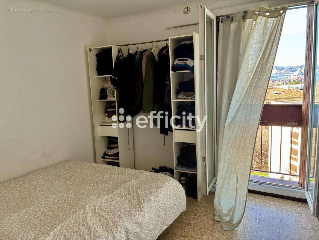 Appartement à MARSEILLE-15E