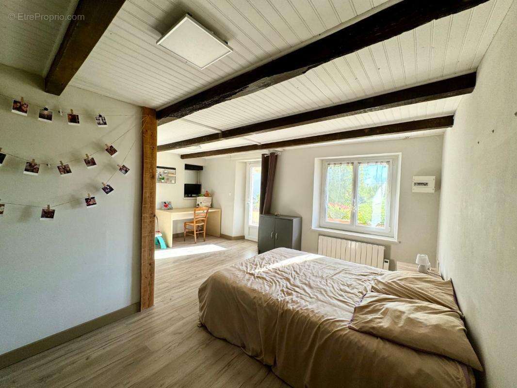 Maison à L'HONOR-DE-COS