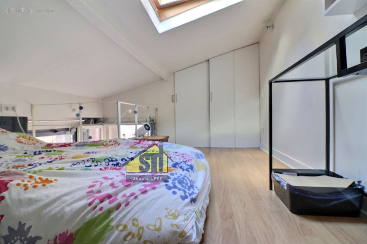 Appartement à PARIS-14E