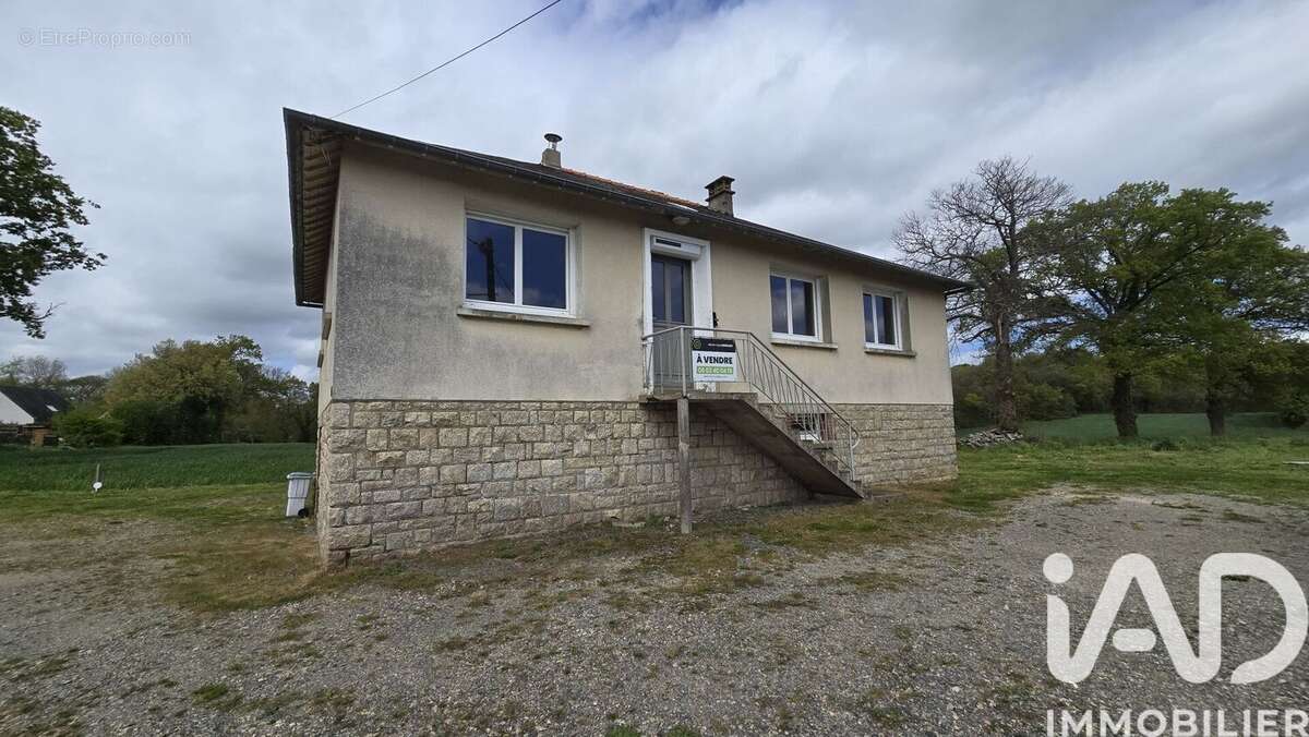Maison 82 m² à Treverien  - photo 9