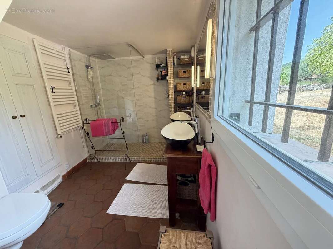 Bâtisse de caractère – 166 m² – Piscine – Chambres d’hôtes – Plus de 5 000 m² de terrain - photo 31