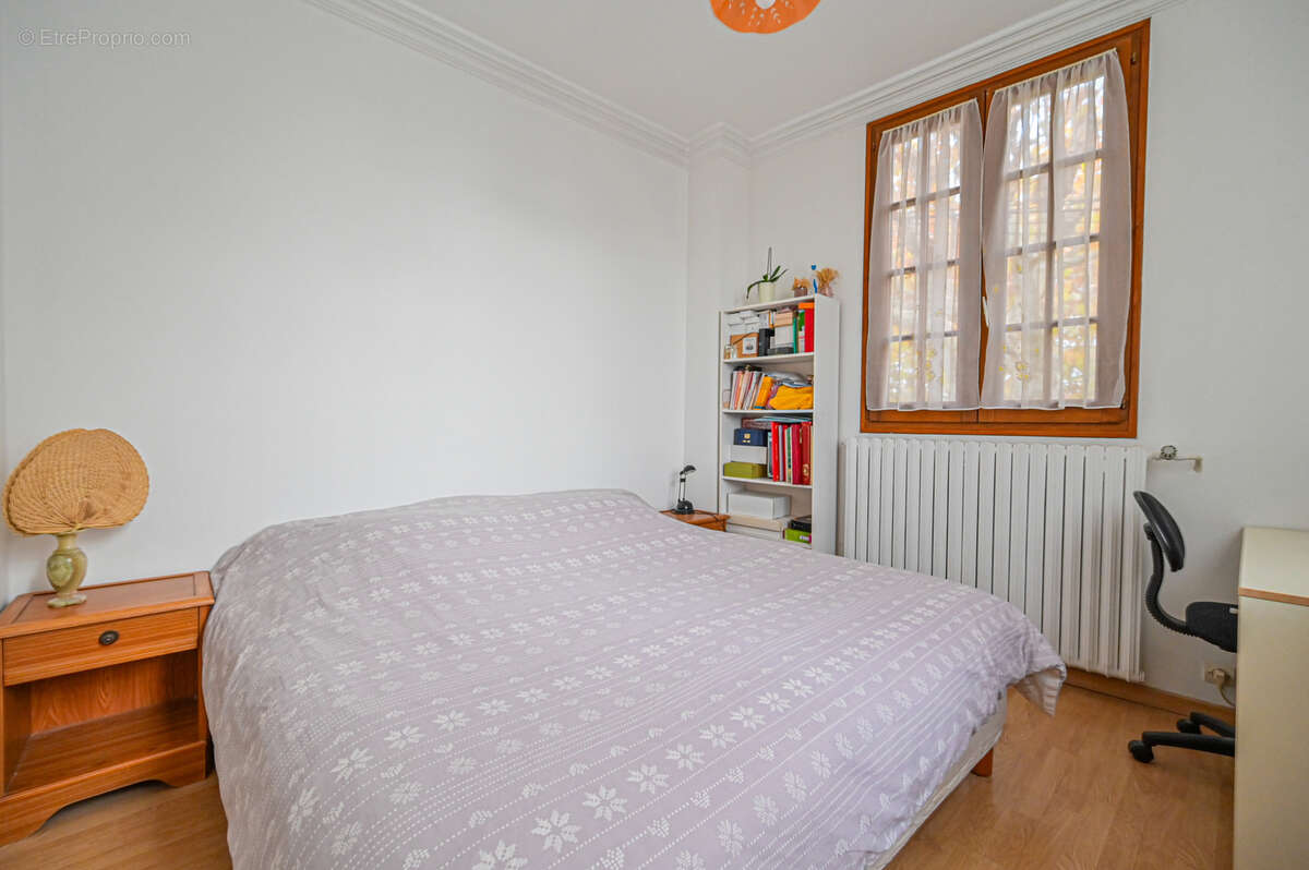 Maison à SAINT-MAUR-DES-FOSSES