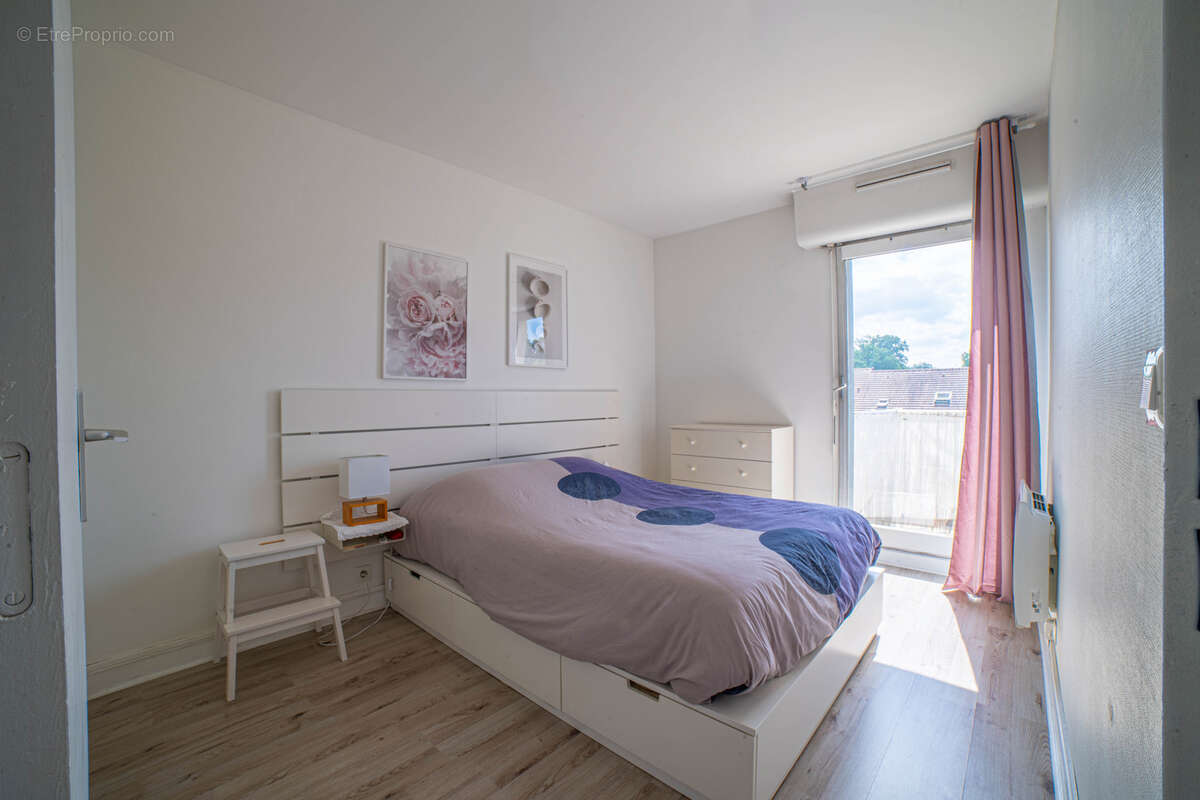 Appartement à VERNEUIL-SUR-SEINE