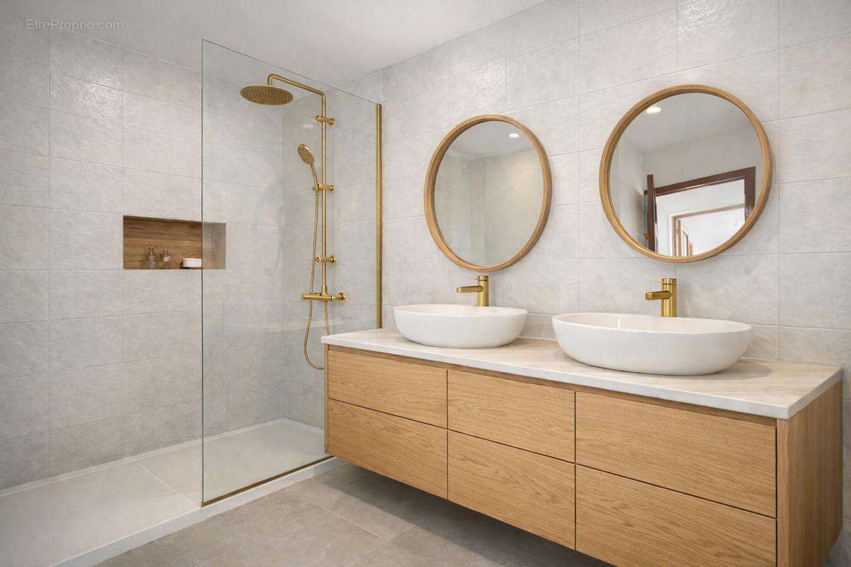Appartement à HYERES
