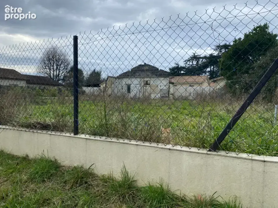 Terrain à DAIGNAC