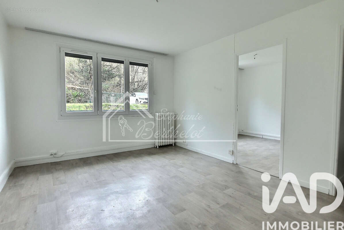 Photo 2 - Appartement à CHELLES
